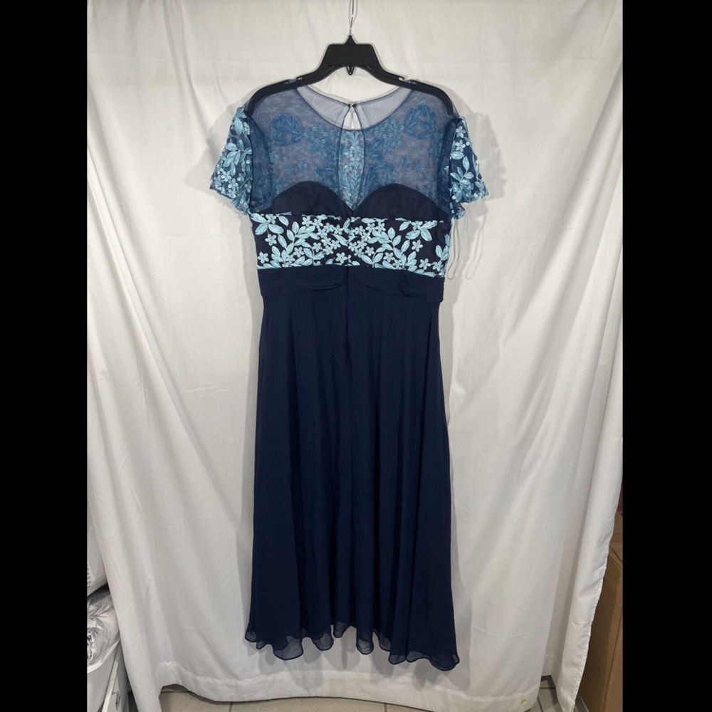 NEW $298 JS Collections Embroidered Illusion Bodice Gown Navy [SZ‎ 16 ] - Picture 10 of 12